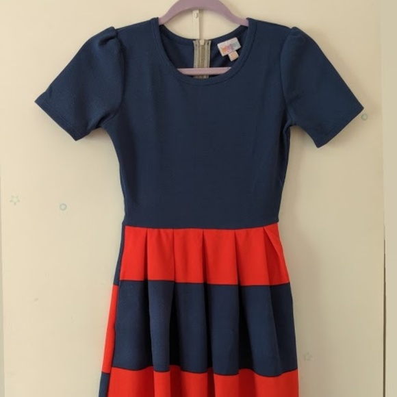LulaRoe Amelia Dress - Picture 1 of 1